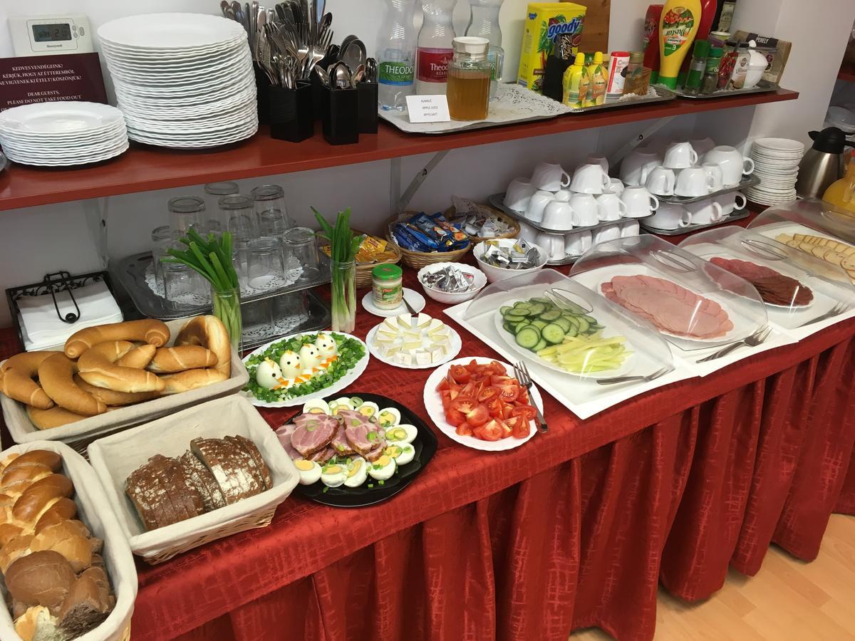 Centrum Apartmanhaz Aparthotel 3*