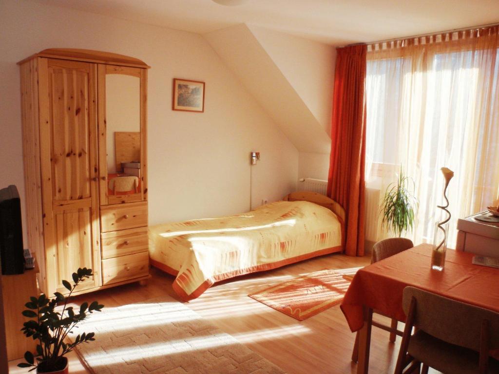 Centrum Apartmanhaz Aparthotel 3*